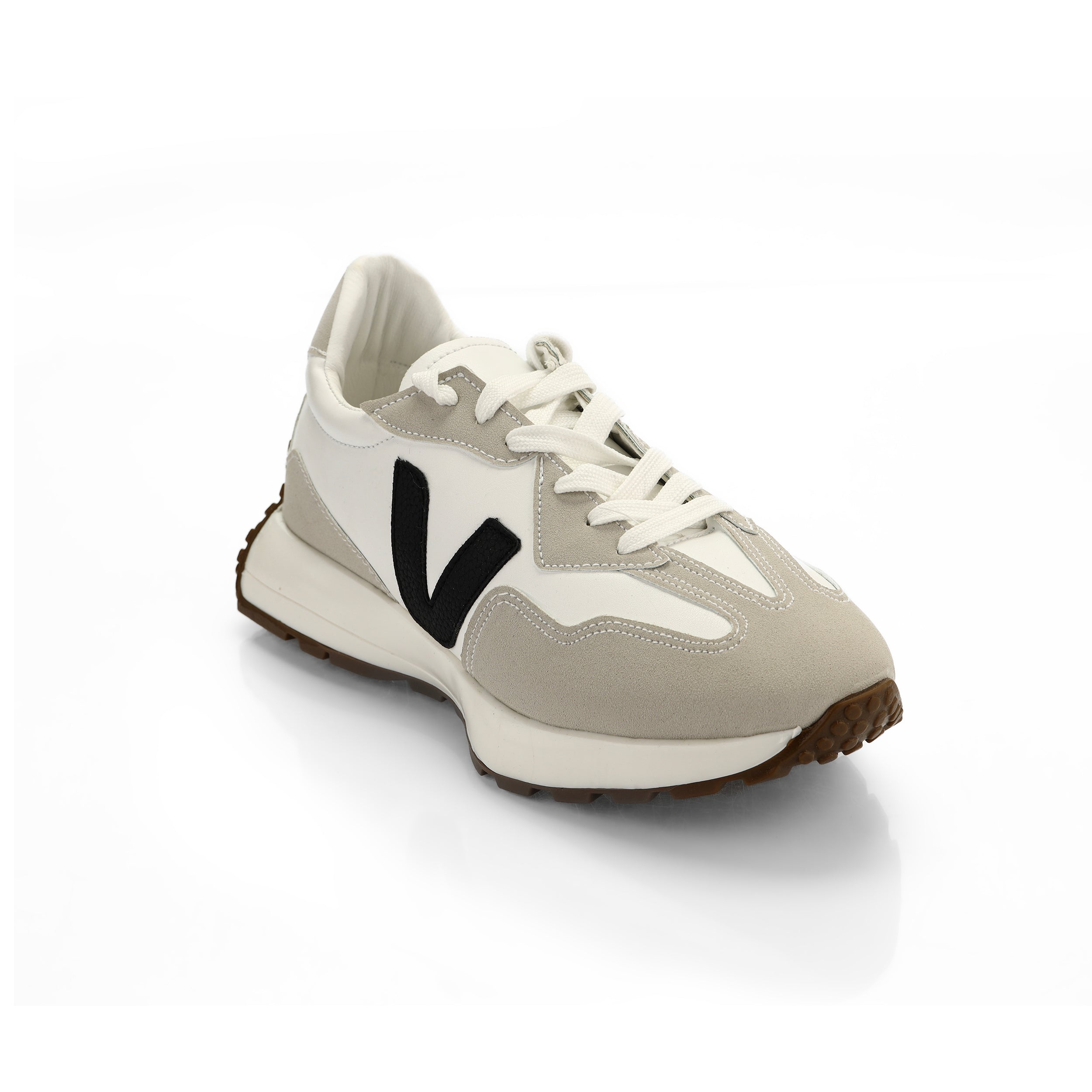 حذاء رياضي 943